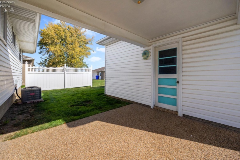 6361 Smith Road, Brook Park, 44142, 3 Bedrooms Bedrooms, ,2 BathroomsBathrooms,Residential,For Sale,Smith,20254628