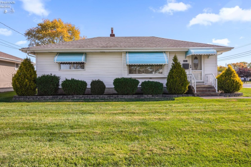 6361 Smith Road, Brook Park, 44142, 3 Bedrooms Bedrooms, ,2 BathroomsBathrooms,Residential,For Sale,Smith,20254628