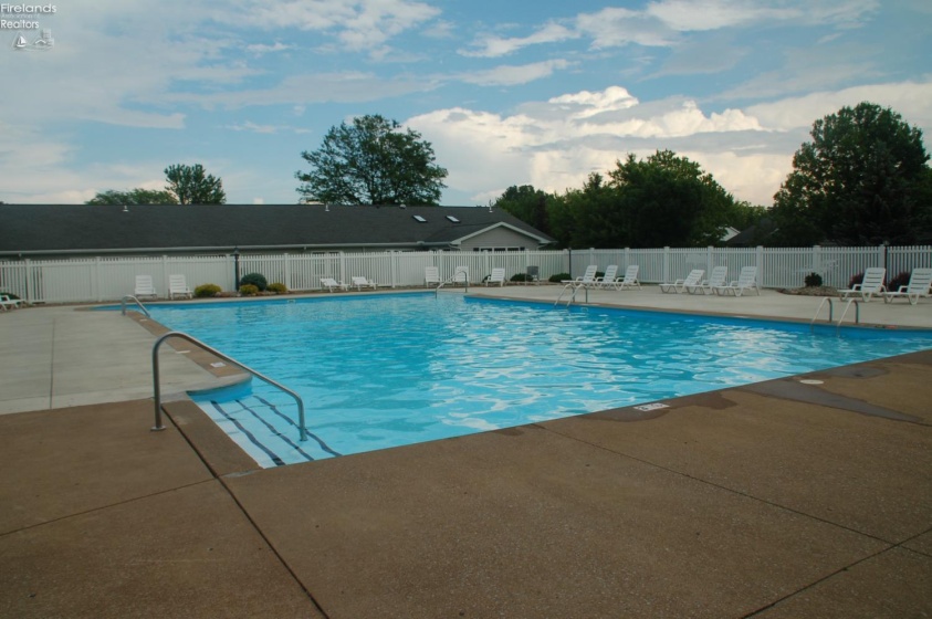 1002 Brittany Drive, Huron, 44839, 3 Bedrooms Bedrooms, ,2 BathroomsBathrooms,Residential,For Sale,Brittany,20254700