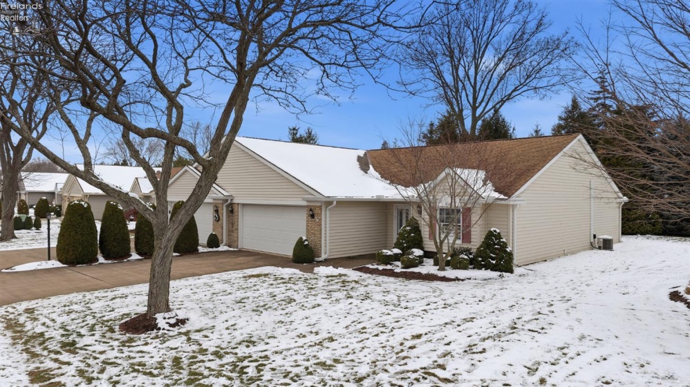 1002 Brittany Drive, Huron, 44839, 3 Bedrooms Bedrooms, ,2 BathroomsBathrooms,Residential,For Sale,Brittany,20254700