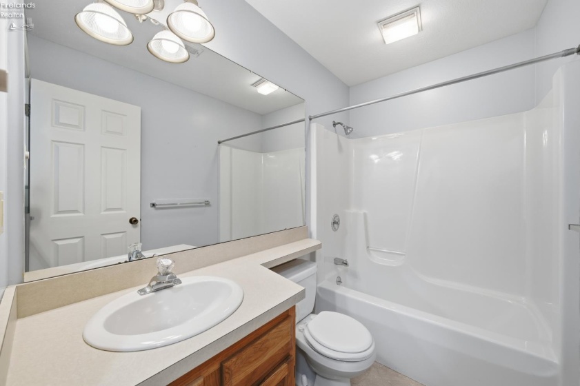 1002 Brittany Drive, Huron, 44839, 3 Bedrooms Bedrooms, ,2 BathroomsBathrooms,Residential,For Sale,Brittany,20254700