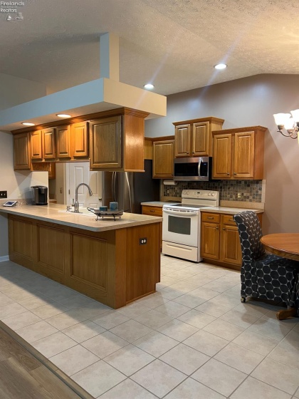 6 White Tail Way, Norwalk, 44857, 3 Bedrooms Bedrooms, ,2 BathroomsBathrooms,Residential,For Sale,White Tail,20254705