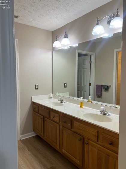 6 White Tail Way, Norwalk, 44857, 3 Bedrooms Bedrooms, ,2 BathroomsBathrooms,Residential,For Sale,White Tail,20254705