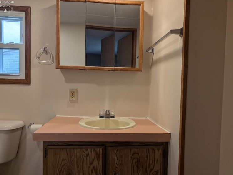 111 Flat Rock Road, Bellevue, 44811, 2 Bedrooms Bedrooms, ,2 BathroomsBathrooms,Residential,For Sale,Flat Rock,20254711