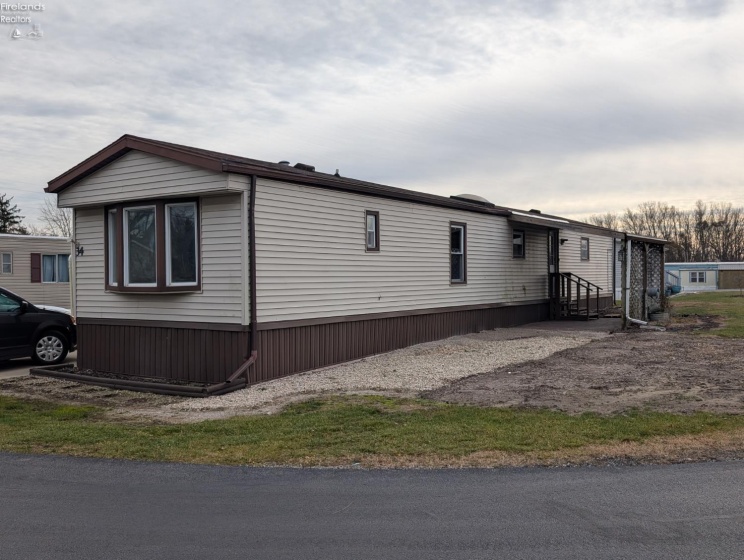 111 Flat Rock Road, Bellevue, 44811, 2 Bedrooms Bedrooms, ,2 BathroomsBathrooms,Residential,For Sale,Flat Rock,20254711