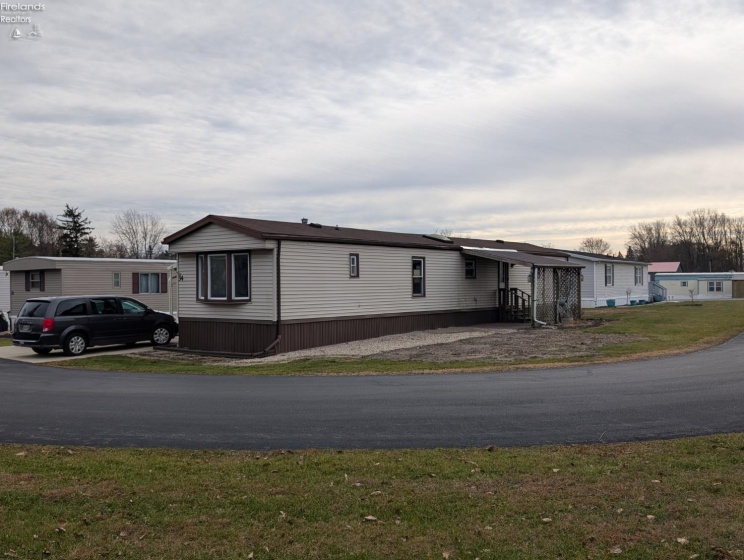 111 Flat Rock Road, Bellevue, 44811, 2 Bedrooms Bedrooms, ,2 BathroomsBathrooms,Residential,For Sale,Flat Rock,20254711