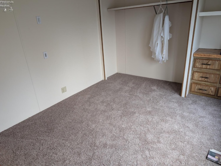 111 Flat Rock Road, Bellevue, 44811, 2 Bedrooms Bedrooms, ,2 BathroomsBathrooms,Residential,For Sale,Flat Rock,20254711