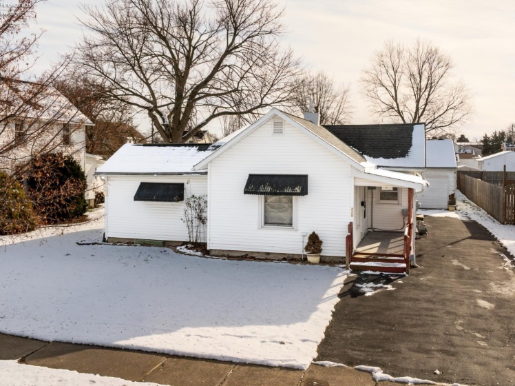 220 Arch Street, Clyde, 43410, 3 Bedrooms Bedrooms, ,1 BathroomBathrooms,Residential,For Sale,Arch,20254714