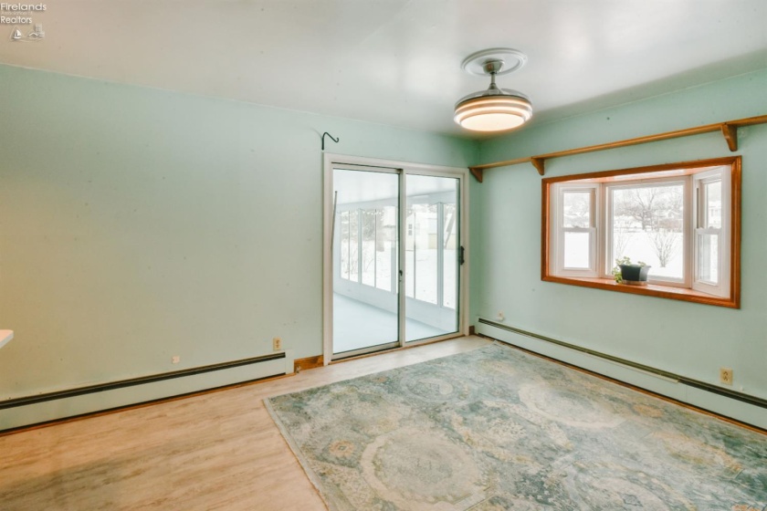 111 10th Street, Port Clinton, 43452, 3 Bedrooms Bedrooms, ,2 BathroomsBathrooms,Residential,For Sale,10th,20254693