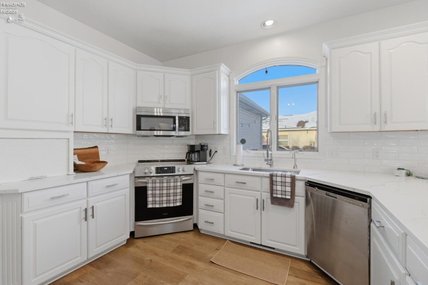 5519 Manhattan Drive, Lorain, 44053, 4 Bedrooms Bedrooms, ,3 BathroomsBathrooms,Residential,For Sale,Manhattan,20254723