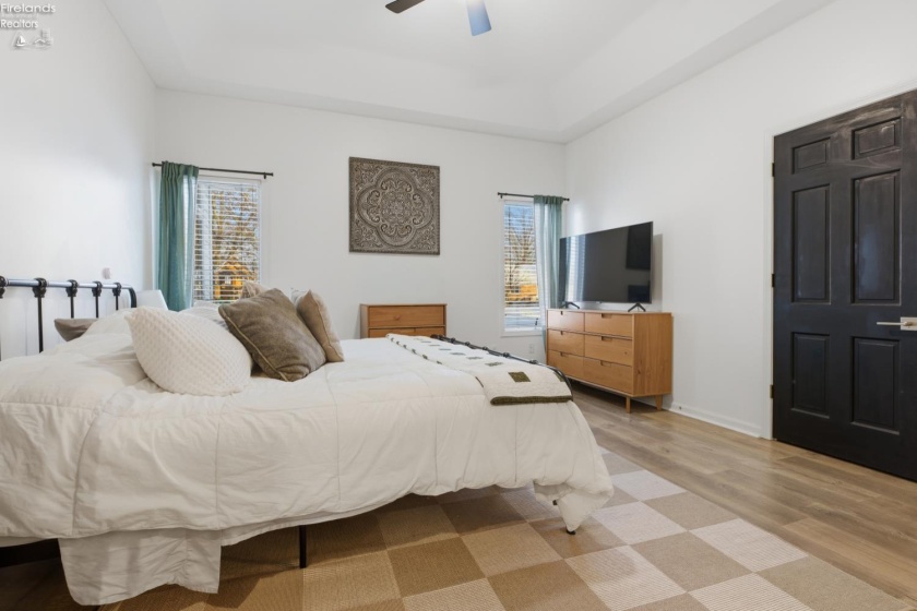 5519 Manhattan Drive, Lorain, 44053, 4 Bedrooms Bedrooms, ,3 BathroomsBathrooms,Residential,For Sale,Manhattan,20254723