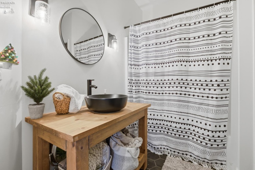 5519 Manhattan Drive, Lorain, 44053, 4 Bedrooms Bedrooms, ,3 BathroomsBathrooms,Residential,For Sale,Manhattan,20254723