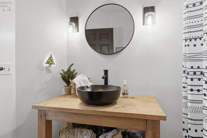 5519 Manhattan Drive, Lorain, 44053, 4 Bedrooms Bedrooms, ,3 BathroomsBathrooms,Residential,For Sale,Manhattan,20254723