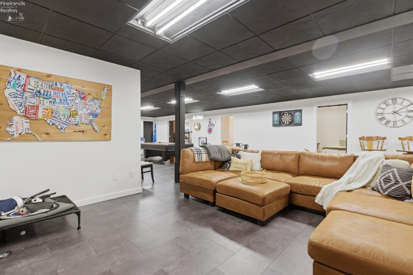 5519 Manhattan Drive, Lorain, 44053, 4 Bedrooms Bedrooms, ,3 BathroomsBathrooms,Residential,For Sale,Manhattan,20254723