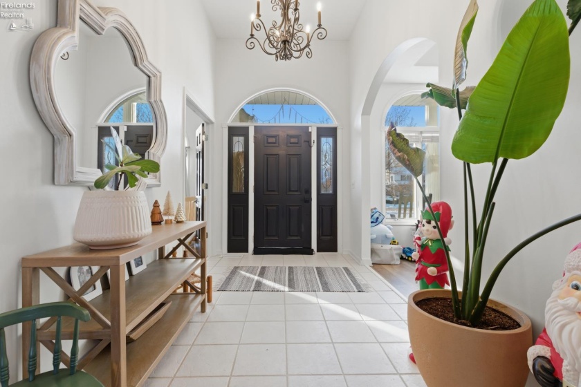 5519 Manhattan Drive, Lorain, 44053, 4 Bedrooms Bedrooms, ,3 BathroomsBathrooms,Residential,For Sale,Manhattan,20254723