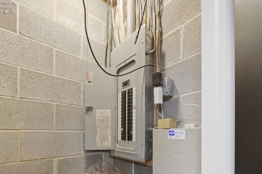 5519 Manhattan Drive, Lorain, 44053, 4 Bedrooms Bedrooms, ,3 BathroomsBathrooms,Residential,For Sale,Manhattan,20254723