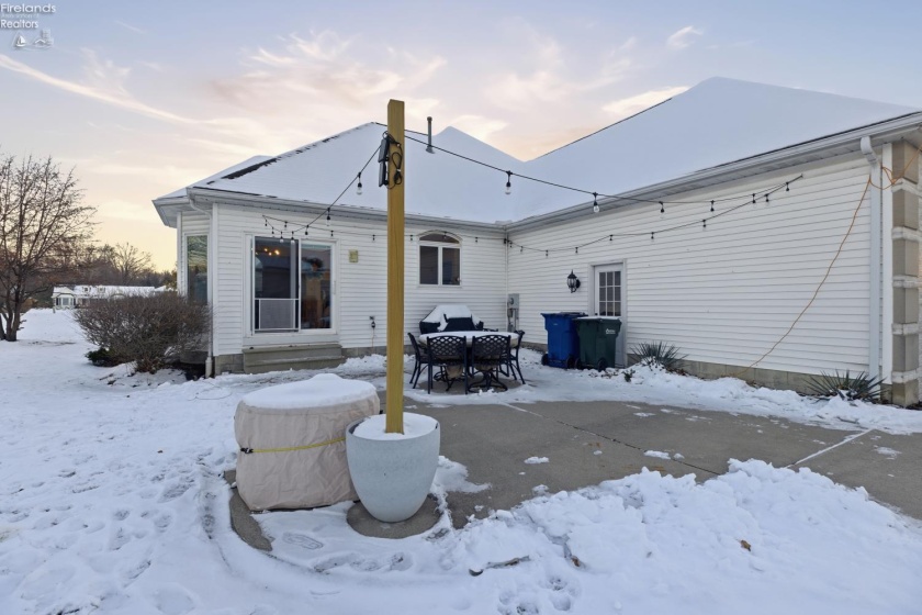 5519 Manhattan Drive, Lorain, 44053, 4 Bedrooms Bedrooms, ,3 BathroomsBathrooms,Residential,For Sale,Manhattan,20254723