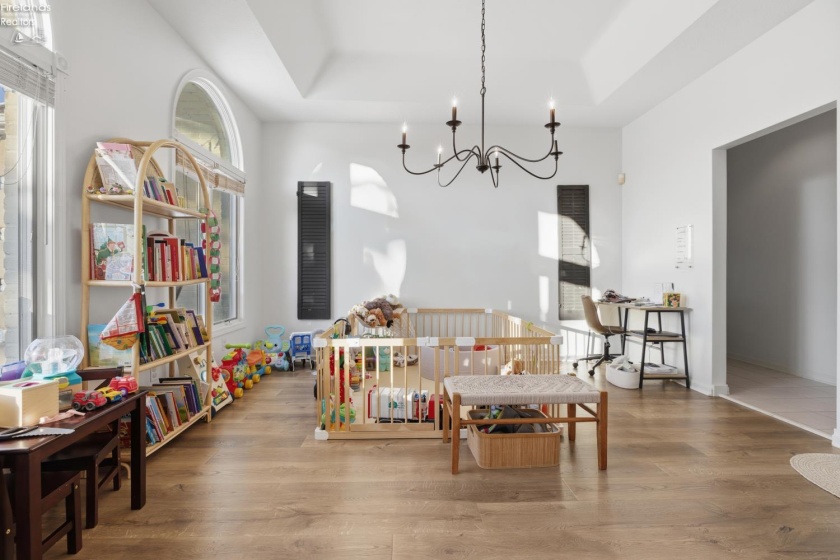 5519 Manhattan Drive, Lorain, 44053, 4 Bedrooms Bedrooms, ,3 BathroomsBathrooms,Residential,For Sale,Manhattan,20254723