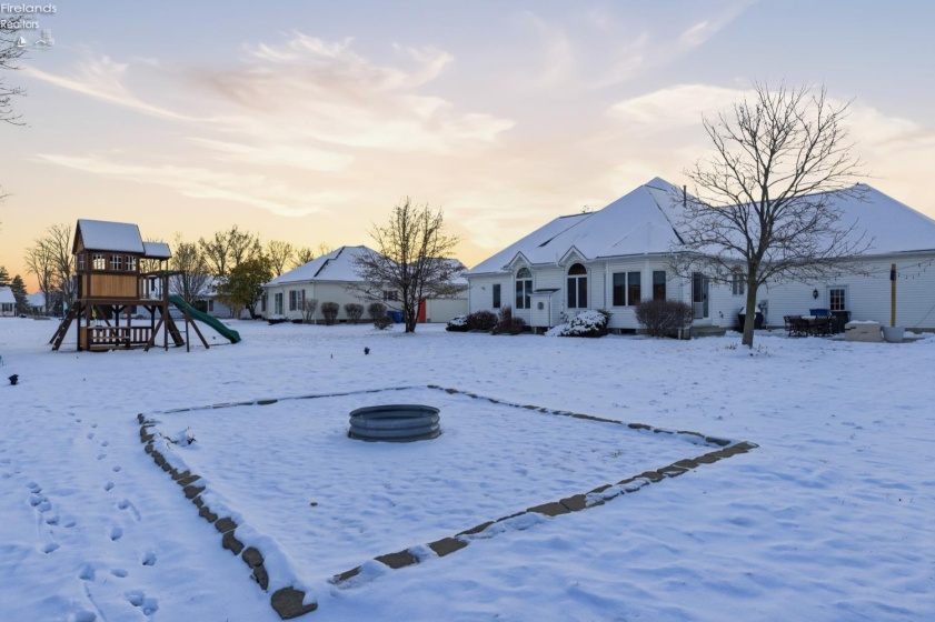 5519 Manhattan Drive, Lorain, 44053, 4 Bedrooms Bedrooms, ,3 BathroomsBathrooms,Residential,For Sale,Manhattan,20254723