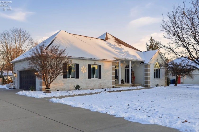 5519 Manhattan Drive, Lorain, 44053, 4 Bedrooms Bedrooms, ,3 BathroomsBathrooms,Residential,For Sale,Manhattan,20254723