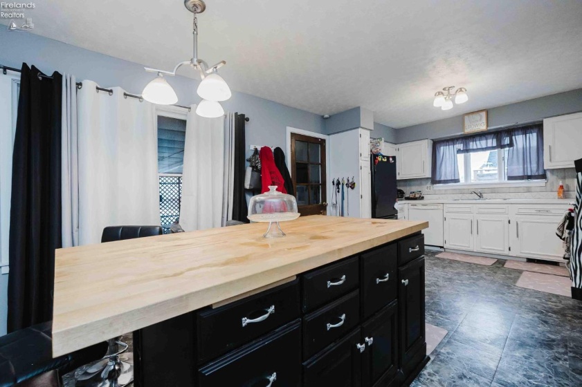 301 Schiller Avenue, Sandusky, 44870, 7 Bedrooms Bedrooms, ,5 BathroomsBathrooms,Residential,For Sale,Schiller,20254654