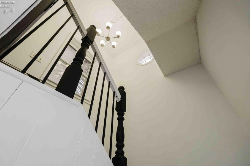 301 Schiller Avenue, Sandusky, 44870, 7 Bedrooms Bedrooms, ,5 BathroomsBathrooms,Residential,For Sale,Schiller,20254654