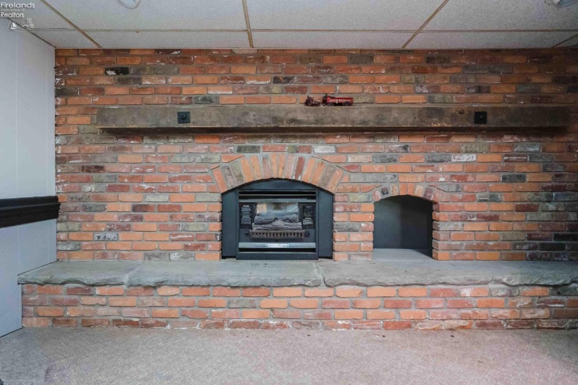 301 Schiller Avenue, Sandusky, 44870, 7 Bedrooms Bedrooms, ,5 BathroomsBathrooms,Residential,For Sale,Schiller,20254654