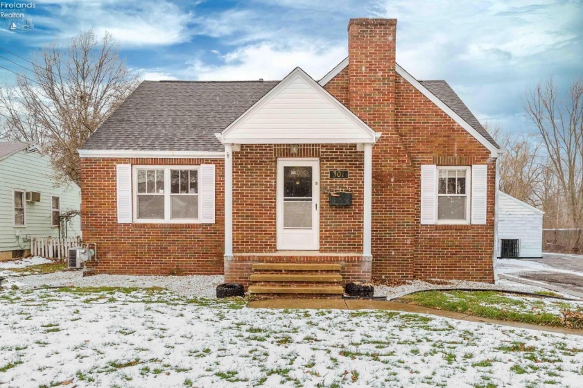 301 Schiller Avenue, Sandusky, 44870, 7 Bedrooms Bedrooms, ,5 BathroomsBathrooms,Residential,For Sale,Schiller,20254654