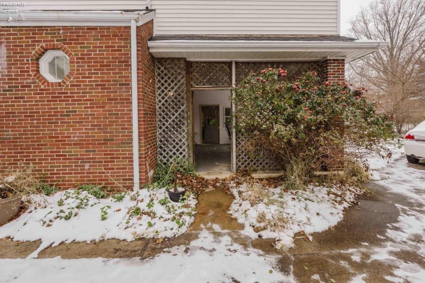 301 Schiller Avenue, Sandusky, 44870, 7 Bedrooms Bedrooms, ,5 BathroomsBathrooms,Residential,For Sale,Schiller,20254654