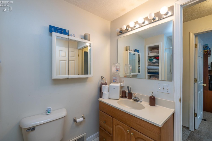 48903 North Ridge Road, Amherst, 44001, ,Multiple Units,For Sale,North Ridge Road,20254719