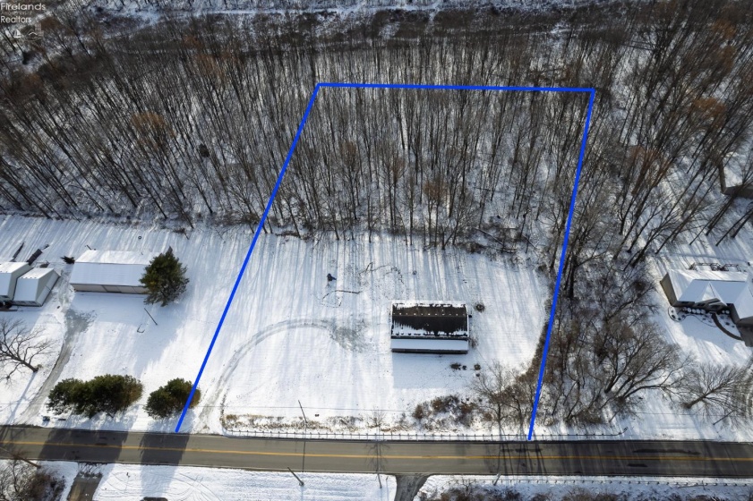 48903 North Ridge Road, Amherst, 44001, ,Multiple Units,For Sale,North Ridge Road,20254719
