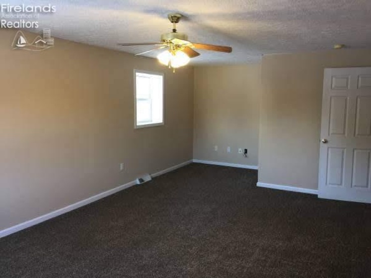 48903 North Ridge Road, Amherst, 44001, ,Multiple Units,For Sale,North Ridge Road,20254719