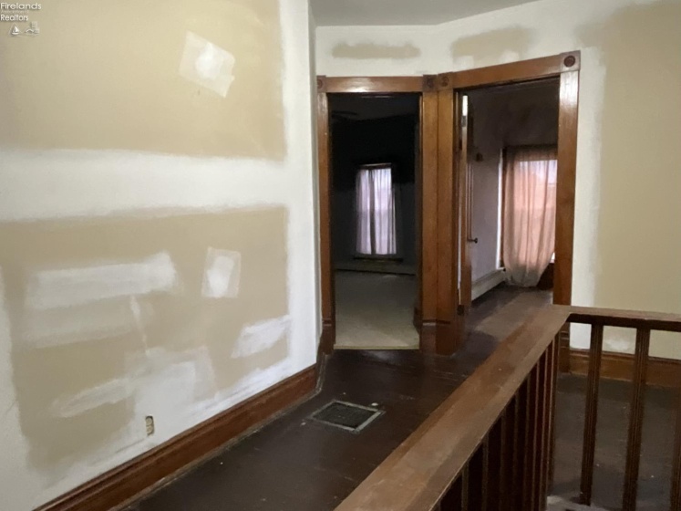 5854 State Route 162, New London, 44851, 5 Bedrooms Bedrooms, ,1 BathroomBathrooms,Residential,For Sale,State Route 162,20254725