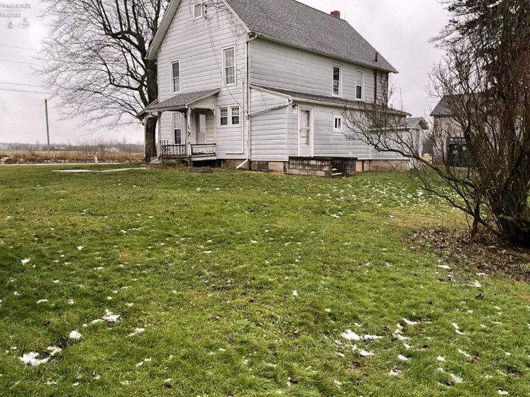 5854 State Route 162, New London, 44851, 5 Bedrooms Bedrooms, ,1 BathroomBathrooms,Residential,For Sale,State Route 162,20254725