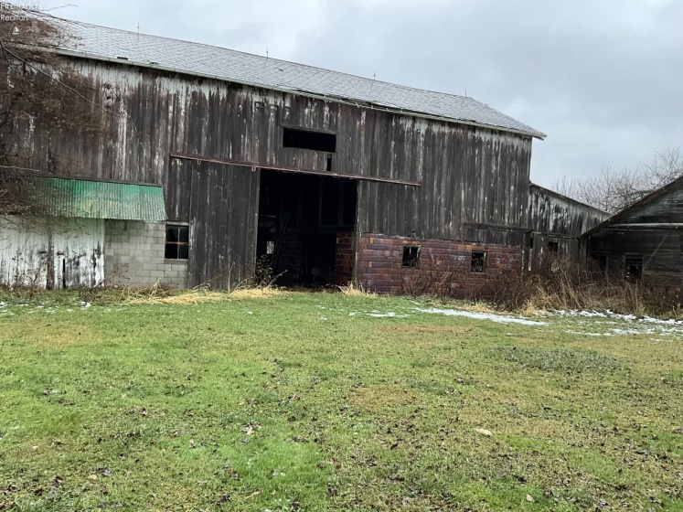 5854 State Route 162, New London, 44851, 5 Bedrooms Bedrooms, ,1 BathroomBathrooms,Residential,For Sale,State Route 162,20254725