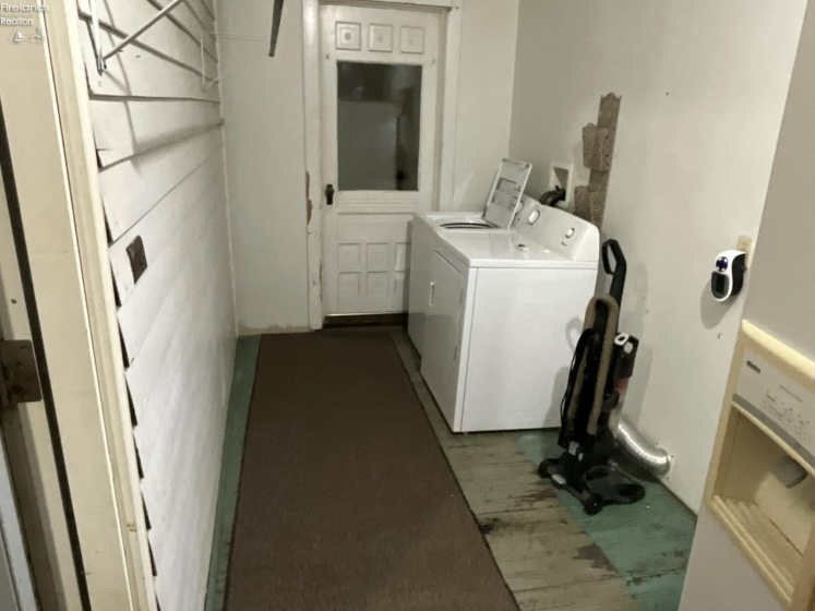 5854 State Route 162, New London, 44851, 5 Bedrooms Bedrooms, ,1 BathroomBathrooms,Residential,For Sale,State Route 162,20254725