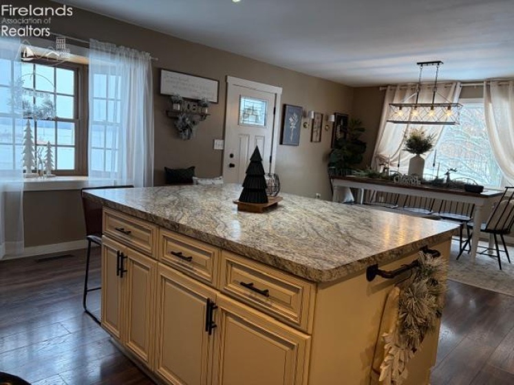 8140 S State Route 19, Bloomville, 44818, ,1 BathroomBathrooms,Residential,For Sale,S State Route 19,20254679