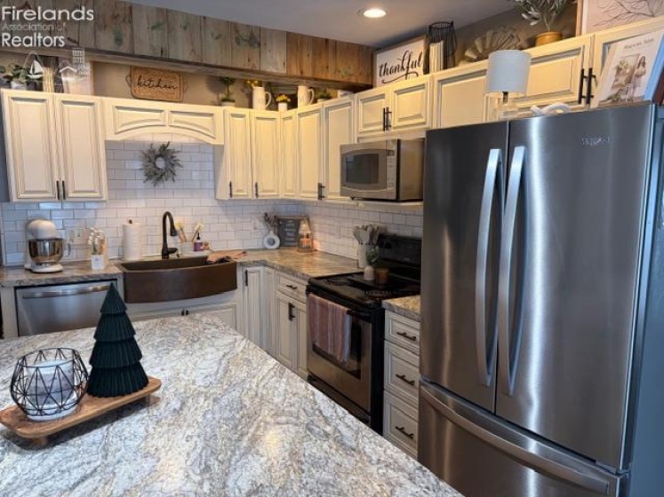 8140 S State Route 19, Bloomville, 44818, ,1 BathroomBathrooms,Residential,For Sale,S State Route 19,20254679