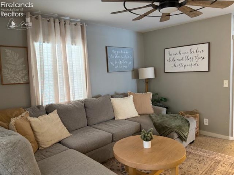 8140 S State Route 19, Bloomville, 44818, ,1 BathroomBathrooms,Residential,For Sale,S State Route 19,20254679