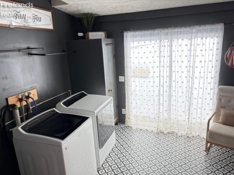 8140 S State Route 19, Bloomville, 44818, ,1 BathroomBathrooms,Residential,For Sale,S State Route 19,20254679