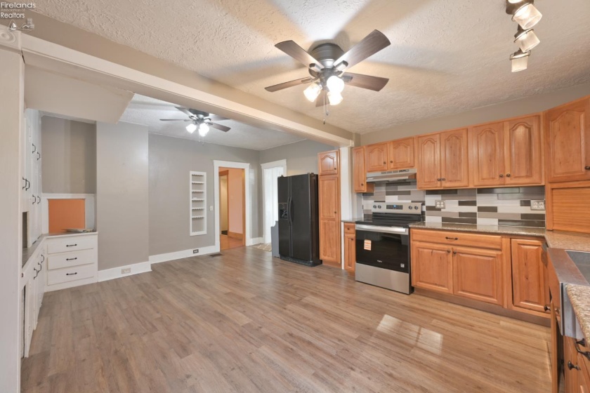 51001 Portman Road, Amherst, 44001, 3 Bedrooms Bedrooms, ,1 BathroomBathrooms,Residential,For Sale,Portman,20254732