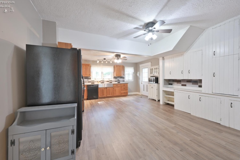 51001 Portman Road, Amherst, 44001, 3 Bedrooms Bedrooms, ,1 BathroomBathrooms,Residential,For Sale,Portman,20254732