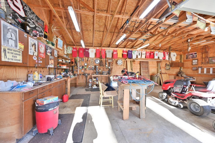 51001 Portman Road, Amherst, 44001, 3 Bedrooms Bedrooms, ,1 BathroomBathrooms,Residential,For Sale,Portman,20254732