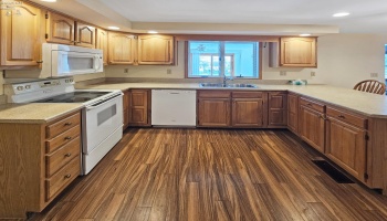 827 Maple Street, Clyde, 43410, 3 Bedrooms Bedrooms, ,3 BathroomsBathrooms,Residential,For Sale,Maple Street,20254647