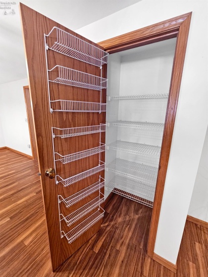 827 Maple Street, Clyde, 43410, 3 Bedrooms Bedrooms, ,3 BathroomsBathrooms,Residential,For Sale,Maple Street,20254647