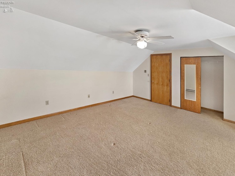 827 Maple Street, Clyde, 43410, 3 Bedrooms Bedrooms, ,3 BathroomsBathrooms,Residential,For Sale,Maple Street,20254647