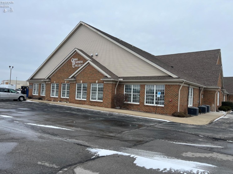 5202 Timber Commons Drive, Sandusky, 44870, ,Commercial For Lease,For Lease,Timber Commons,20254717