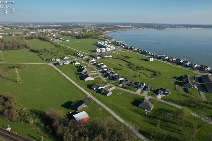 2860 Danbury Road, Port Clinton, 43452, ,Residential,For Sale,Danbury,20254731