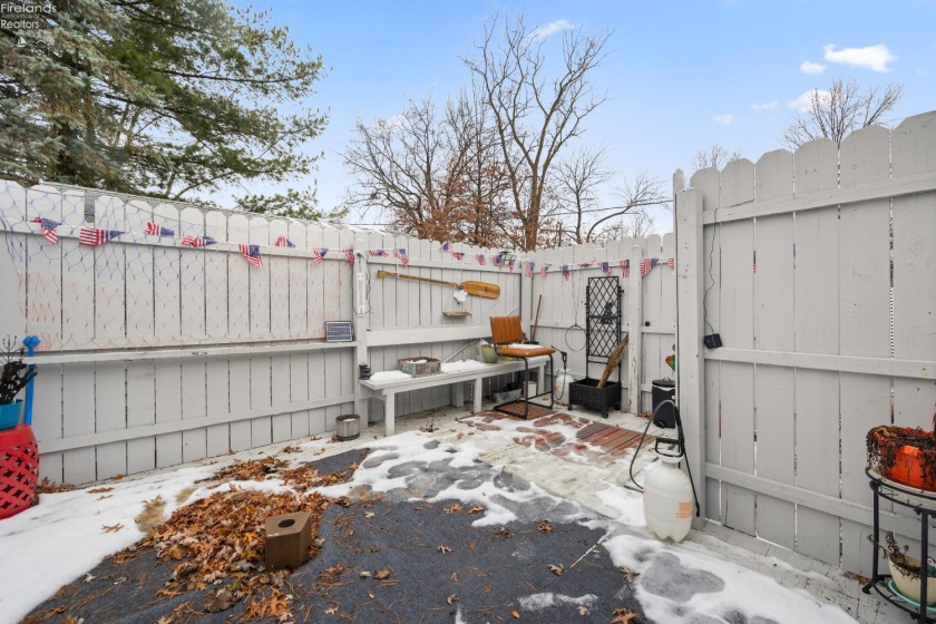 3896 Meadow Lane, Lorain, 44055, 3 Bedrooms Bedrooms, ,1 BathroomBathrooms,Residential,For Sale,Meadow Lane,20254652