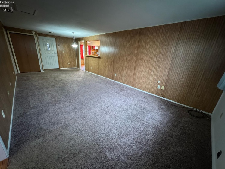 1310 Elmhurst Lane, Fremont, 43420, 3 Bedrooms Bedrooms, ,2 BathroomsBathrooms,Residential,For Sale,Elmhurst,20254736